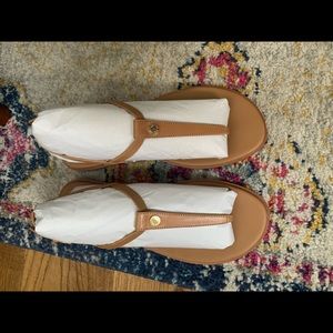 Brand New Cole Haan flora thong sandals